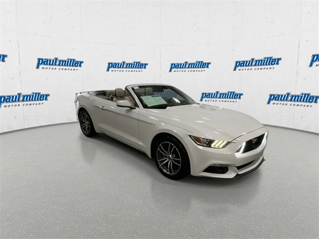 2016 Ford Mustang EcoBoost Premium photo 2