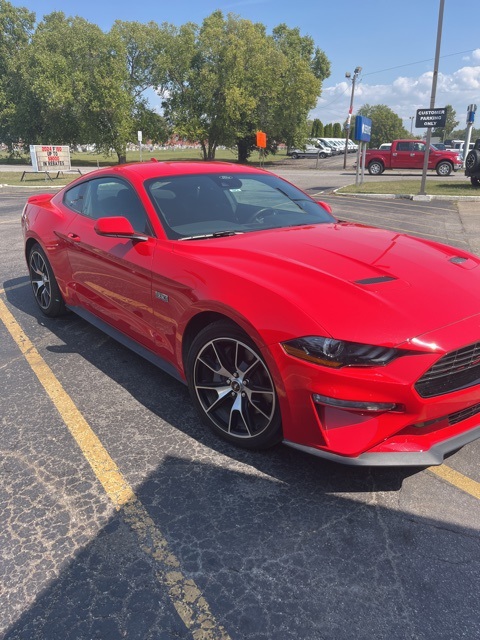 2021 Ford Mustang EcoBoost photo 3