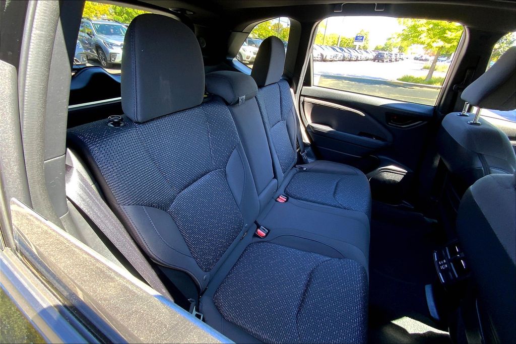 2025 Subaru Forester Premium photo 24