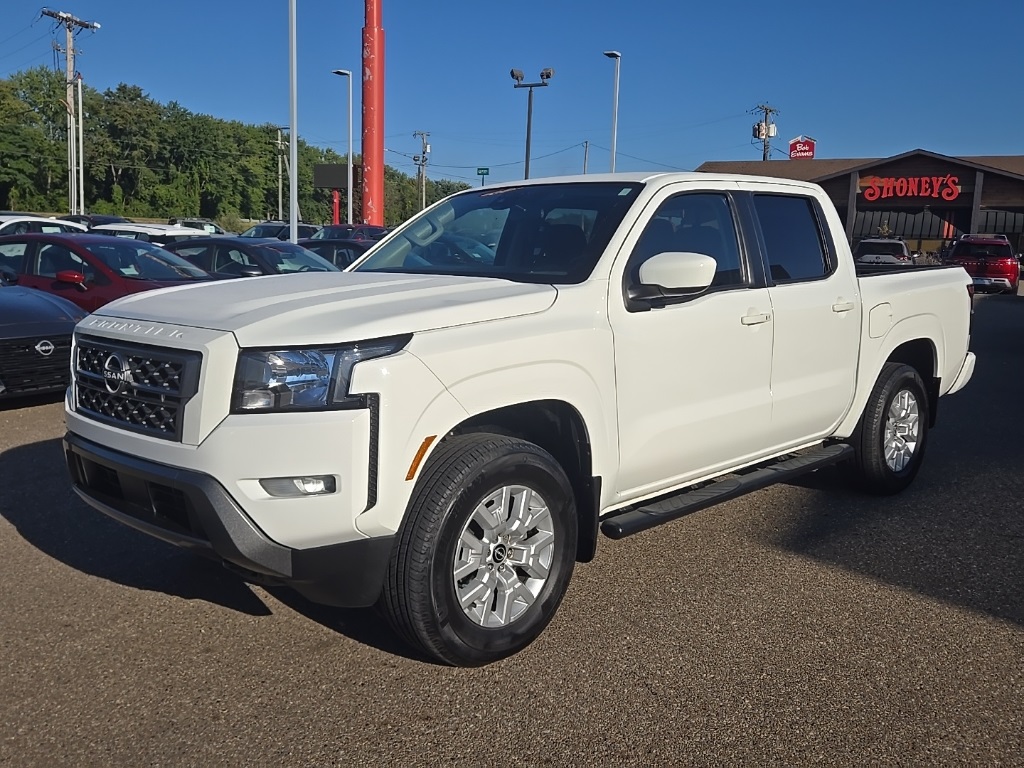 2023 Nissan Frontier SV photo 3