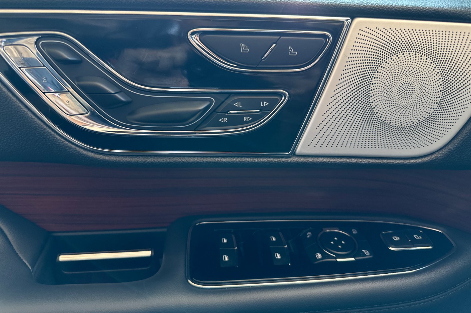 2024 Lincoln Navigator L Reserve photo 10