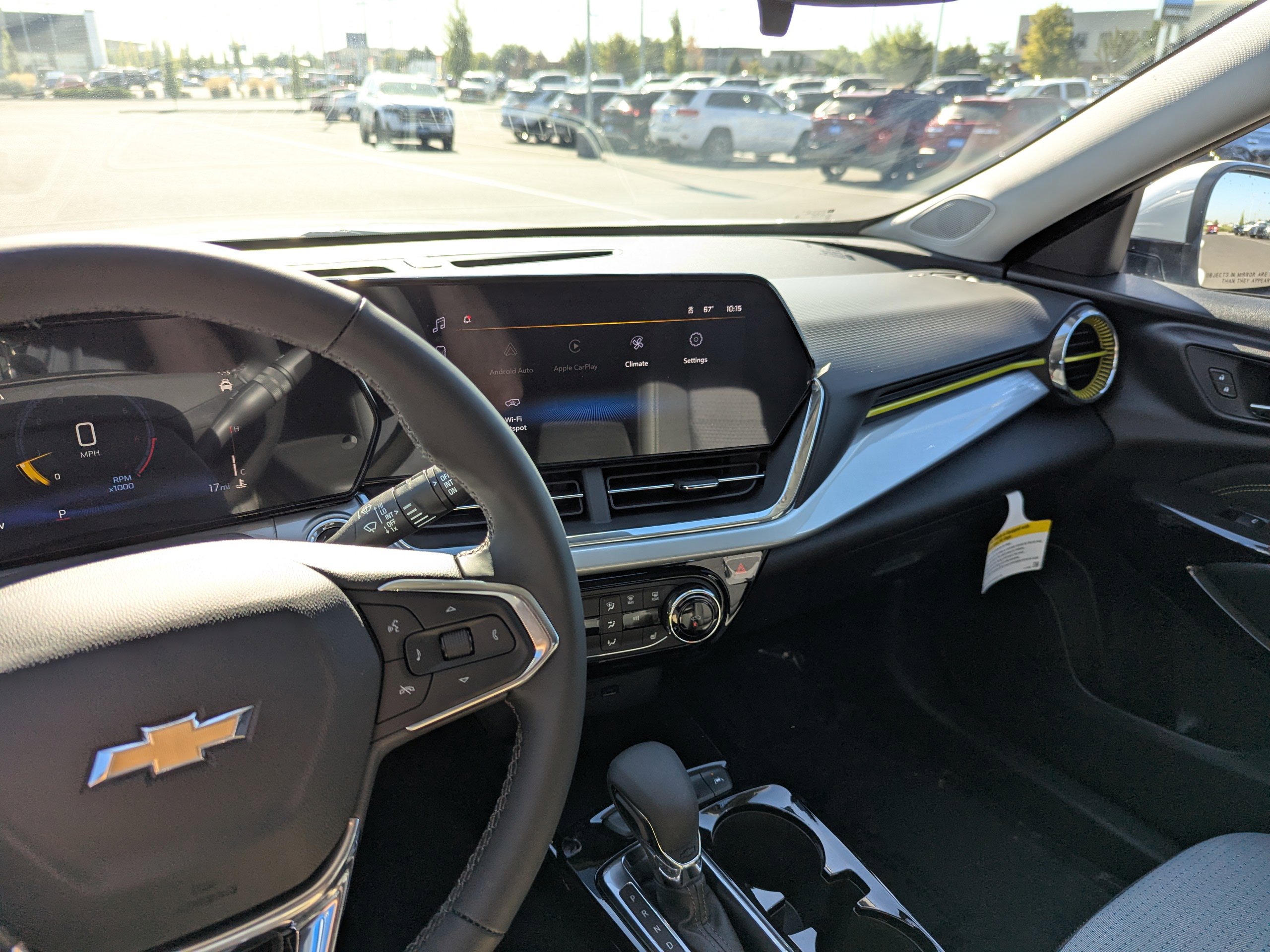 2025 Chevrolet Trax LT photo 16