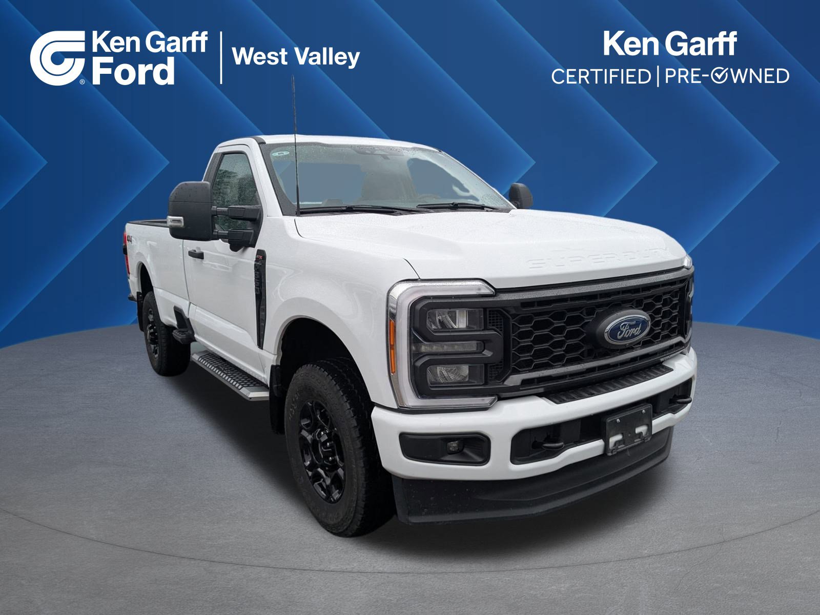 2023 Ford F-350 Super Duty XL's photo