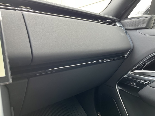 2025 Land Rover Range Rover SE photo 37