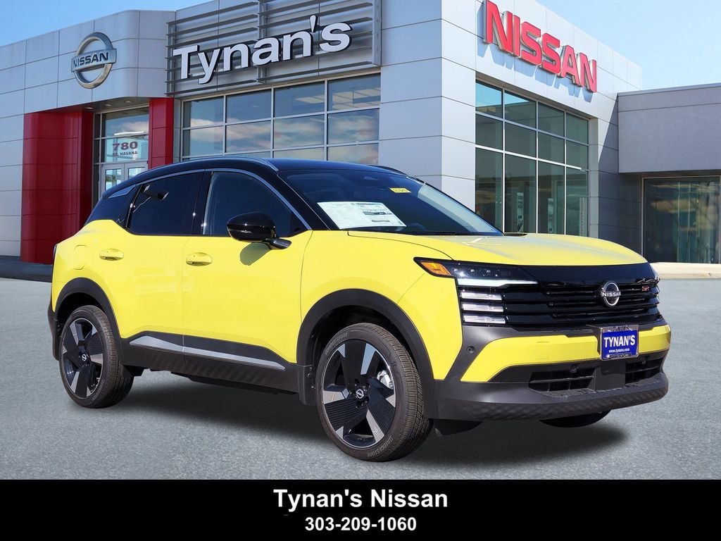 2025 Nissan Kicks SR AWD's photo