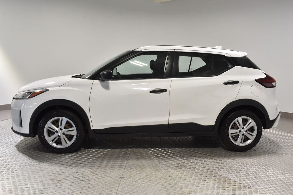 Used 2021 Nissan Kicks S with VIN 3N1CP5BV6ML467921 for sale in Beachwood, OH