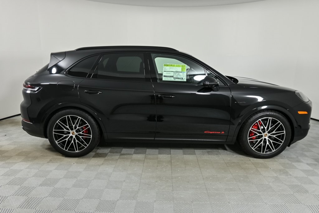 2025 Porsche Cayenne E-Hybrid S photo 25