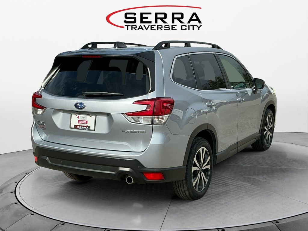 2024 Subaru Forester Limited photo 5
