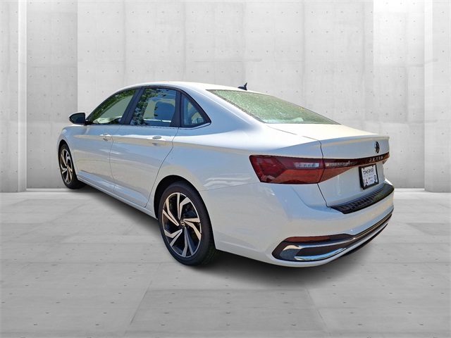 2025 Volkswagen Jetta 1.5T SEL photo 2