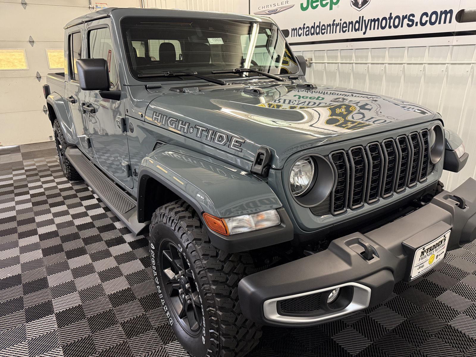 2025 Jeep Gladiator Sport photo 3