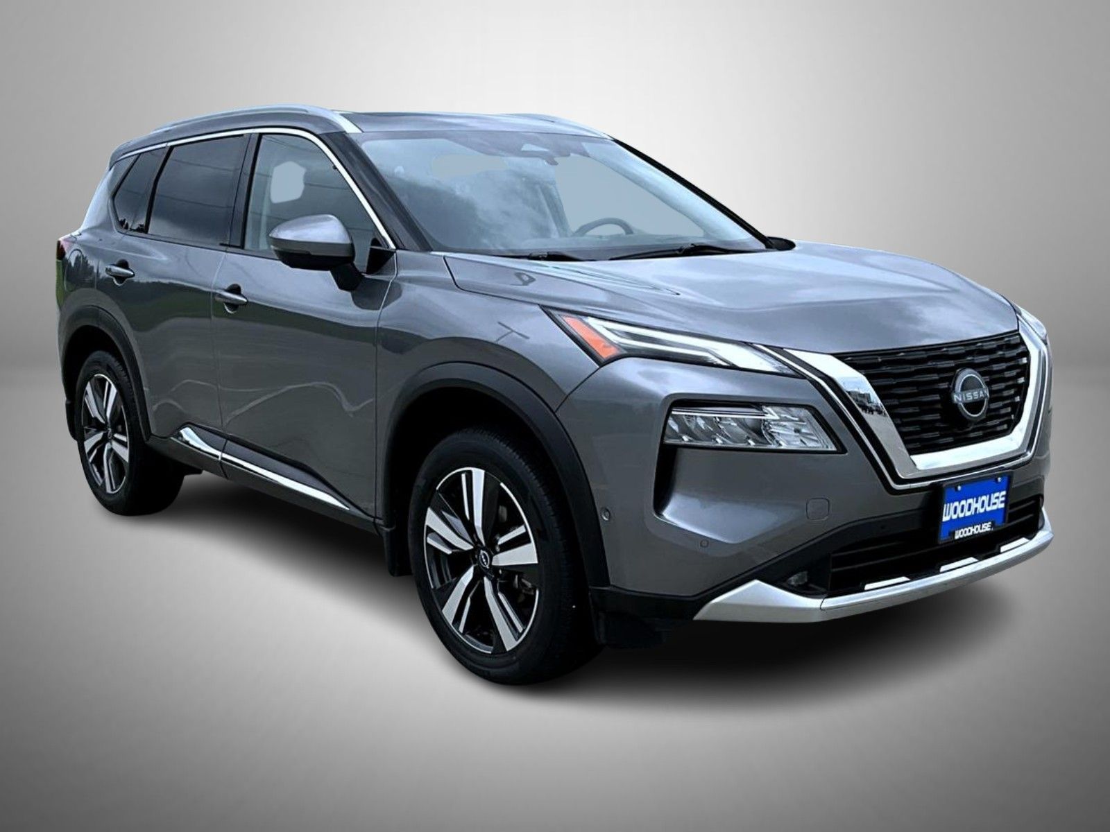 2022 Nissan Rogue Platinum AWD photo 3