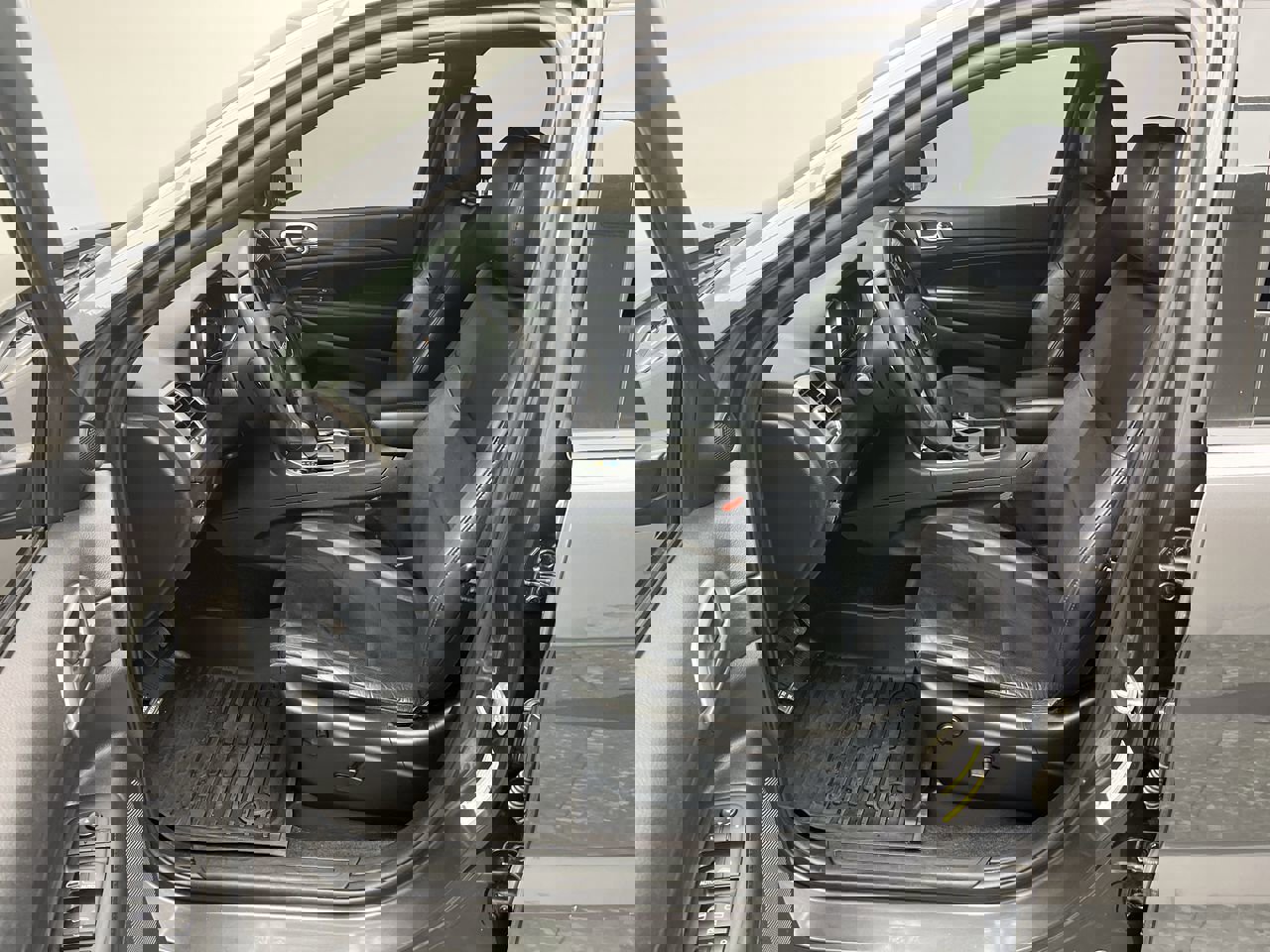 2018 Jeep Grand Cherokee Altitude photo 2