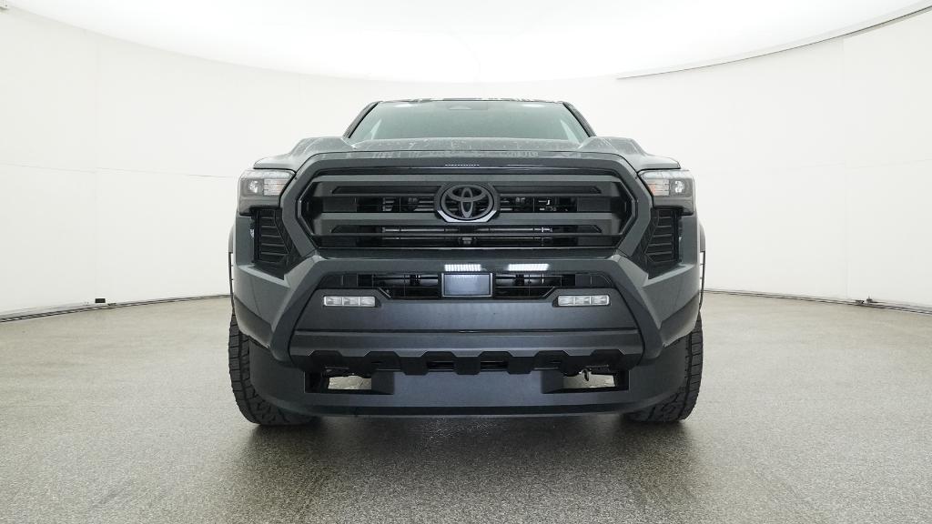 2025 Toyota Tacoma SR5 Double Cab photo 3