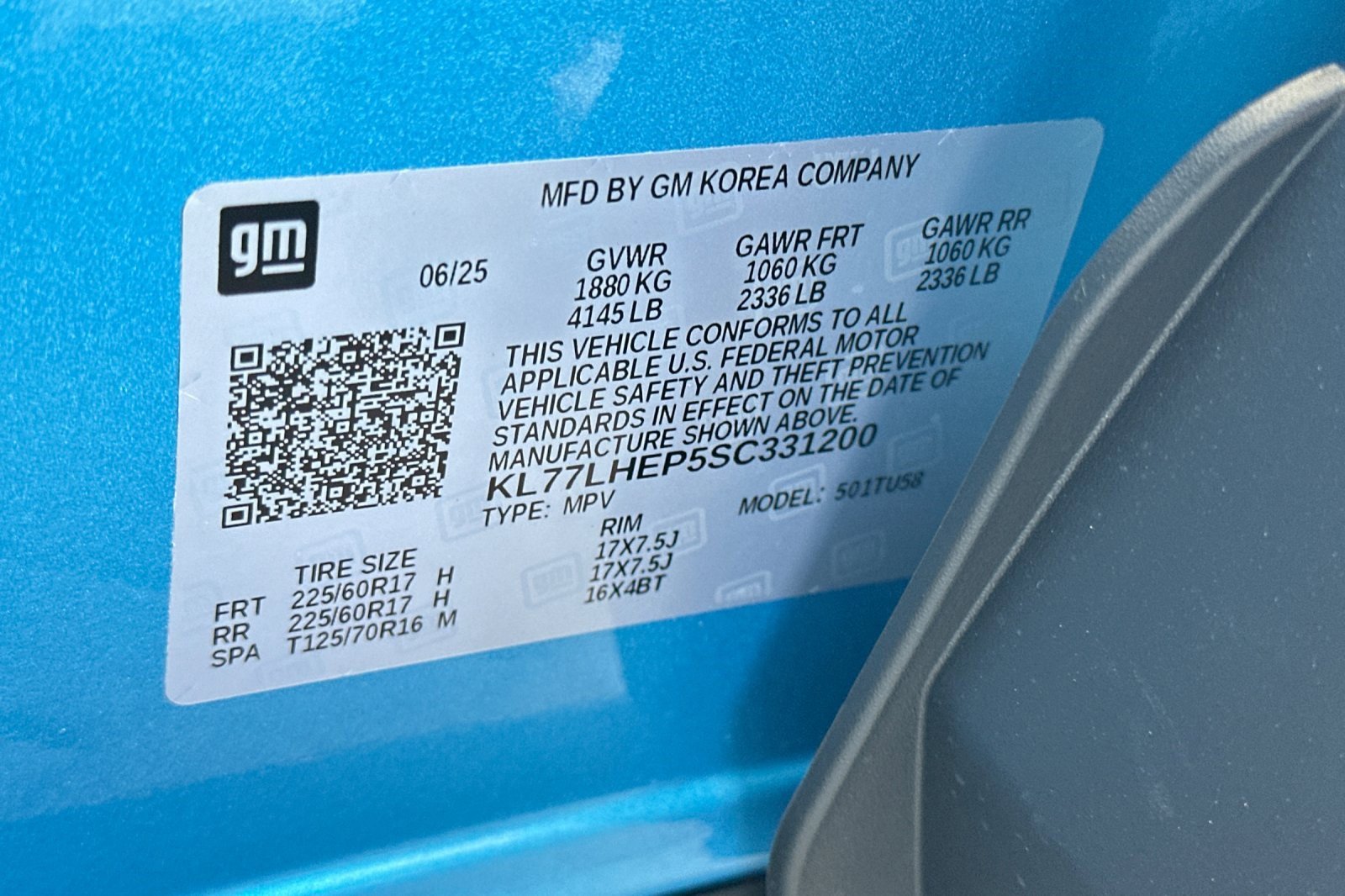 2025 Chevrolet Trax LT photo 28