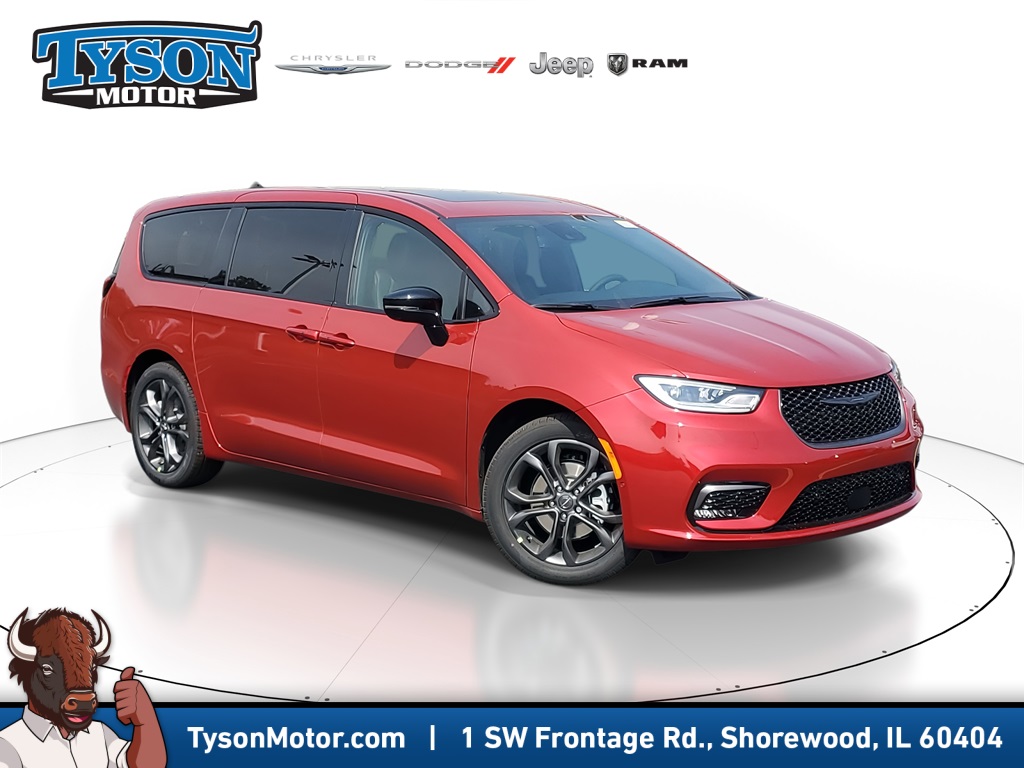 2026 Chrysler Pacifica Select's photo