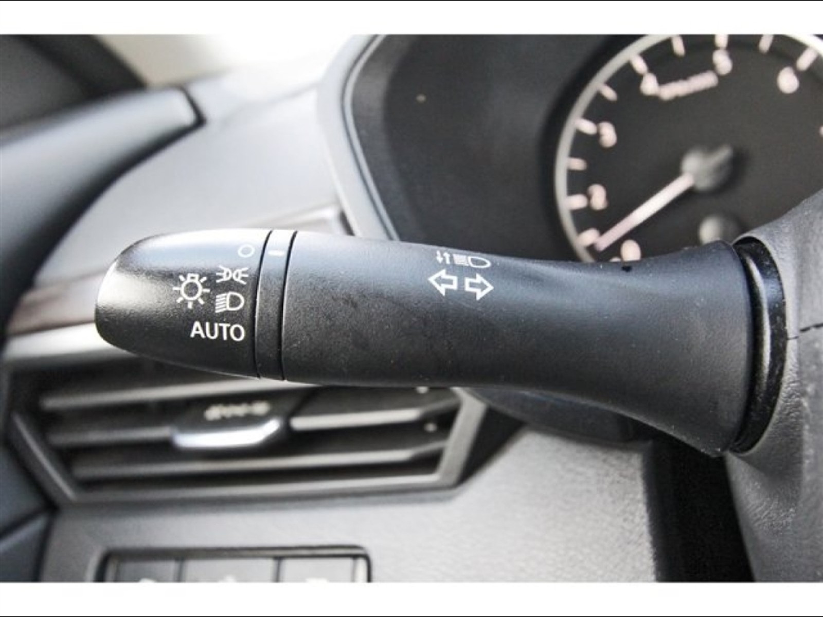 2024 Nissan Altima 2.5 SV Black at Robbins Nissan