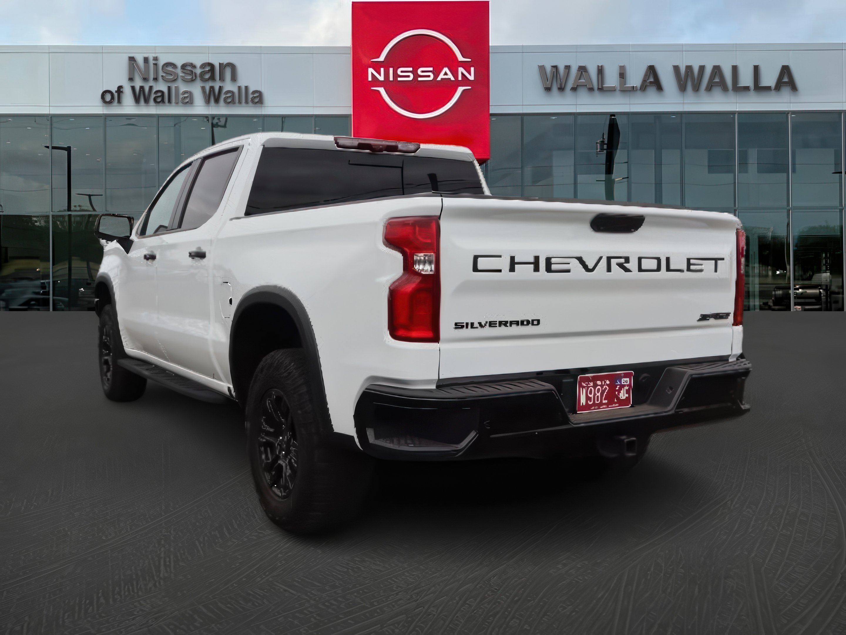 2023 Chevrolet Silverado 1500 ZR2 photo 3