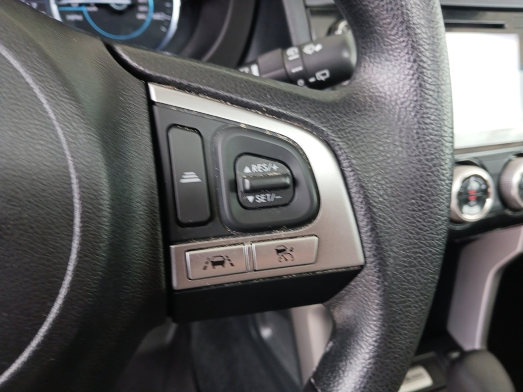 2017 Subaru Forester 2.5i Premium photo 13