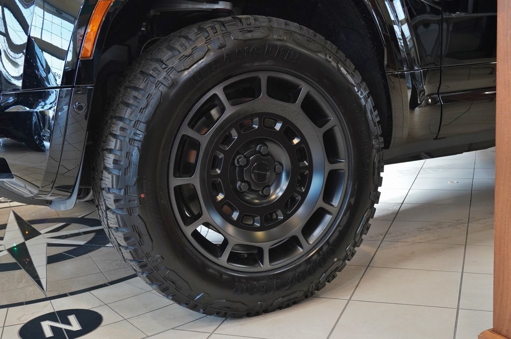 2026 LAND ROVER DEFENDER - Image 4