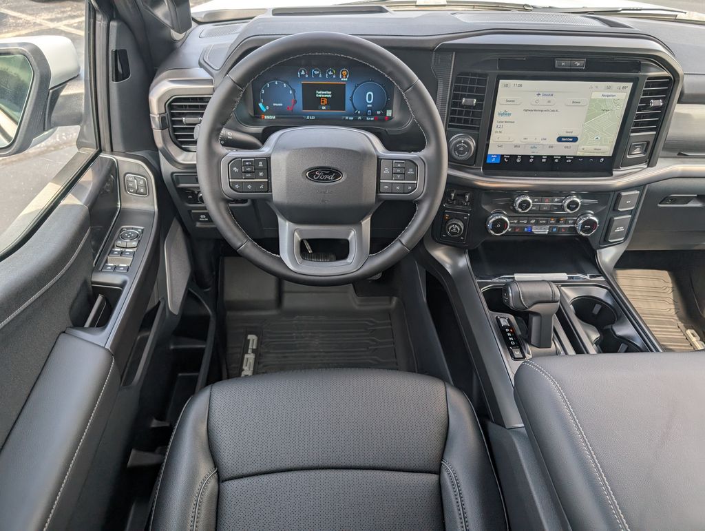 2025 Ford F-150 Lariat photo 6