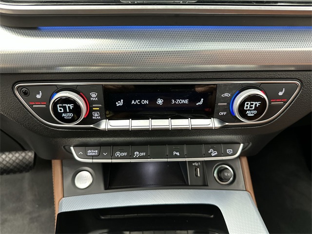 2025 Audi Q5 45 S line Premium Plus photo 10