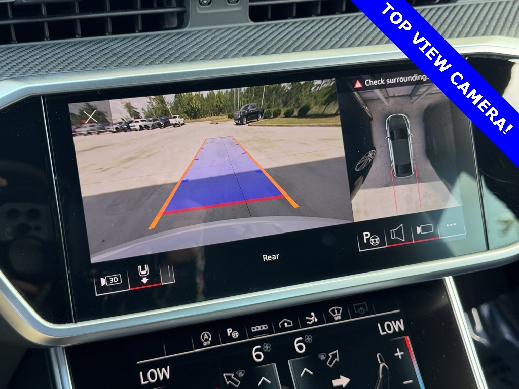 2023 Audi RS 7 Base photo 2