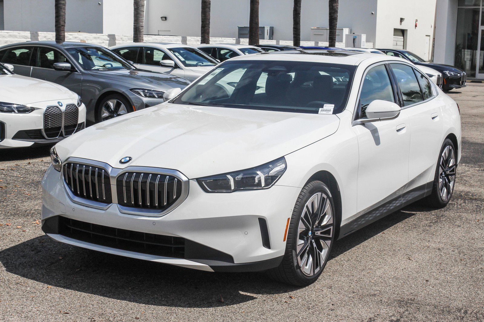 2025 Bmw 530i photo 3