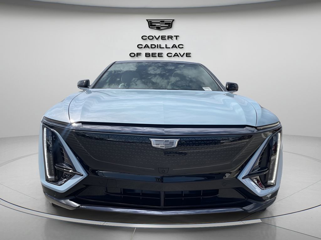 2025 Cadillac Lyriq Sport photo 3