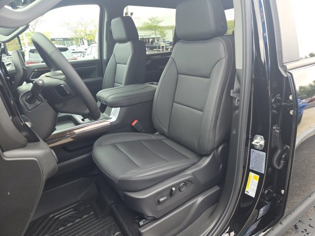 2025 Chevrolet Silverado 2500HD LT photo 10