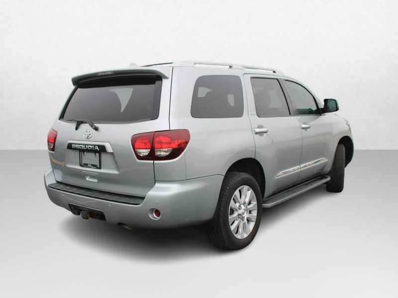2020 Toyota Sequoia Platinum photo 3