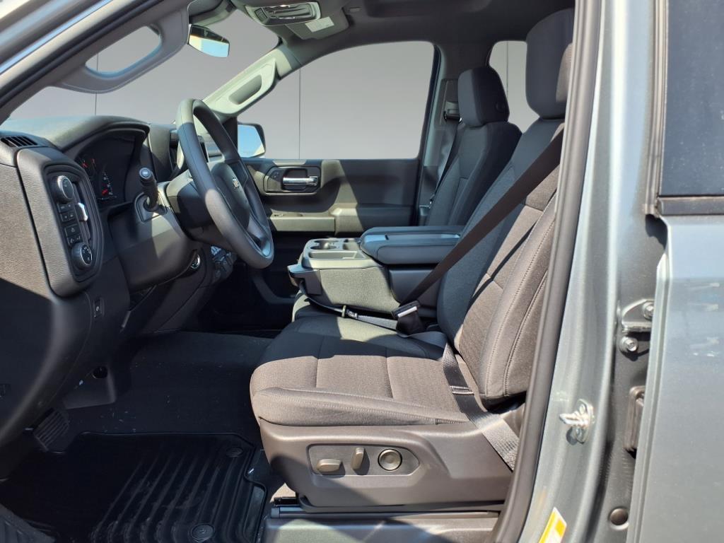 2026 Chevrolet Silverado 1500 Custom photo 15