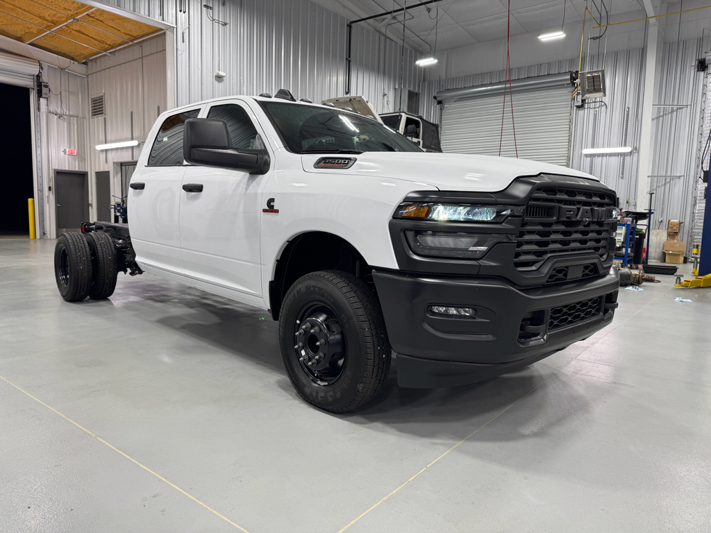 2025 Ram 3500 Tradesman photo 14