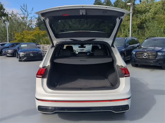 2022 Volkswagen Tiguan SE R-Line Black photo 24