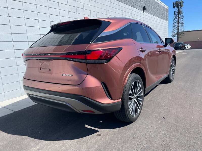 2023 Lexus RX 350 Premium photo 3