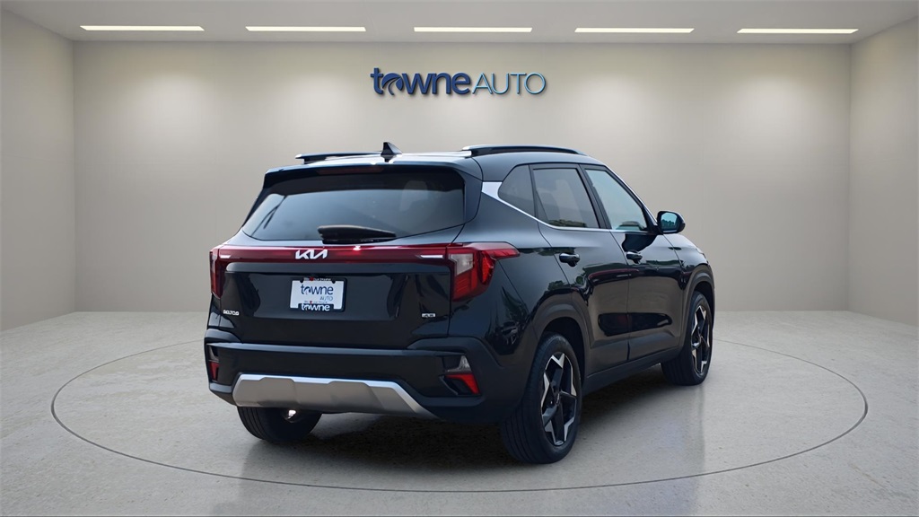 2024 Kia Seltos EX photo 4