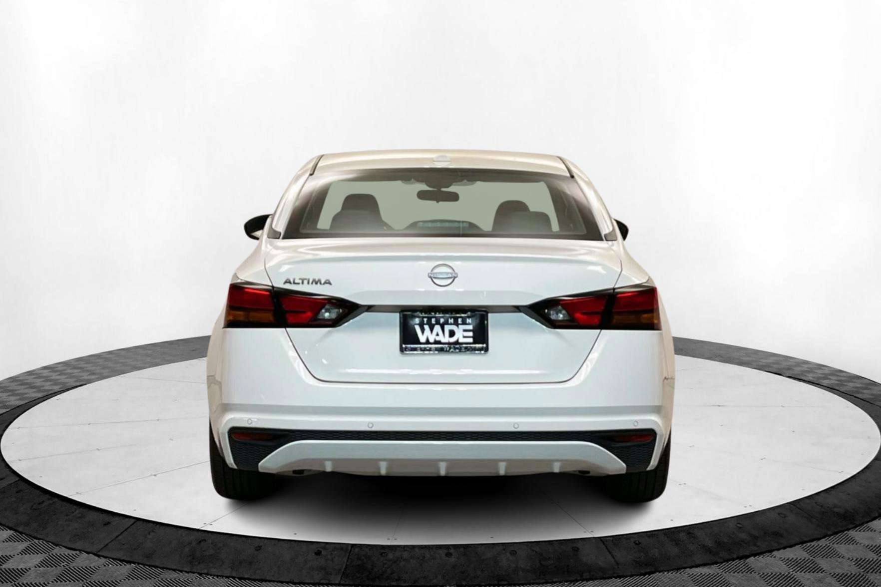 2025 Nissan Altima S photo 4