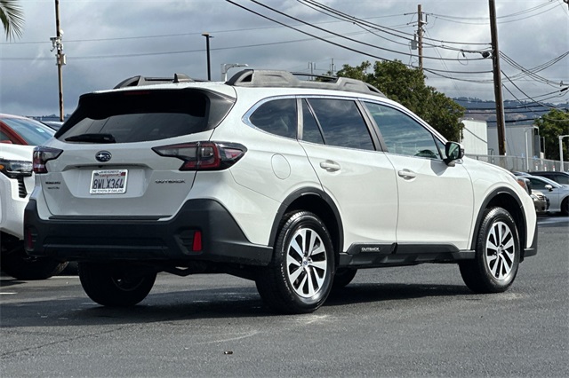 2021 Subaru Outback Premium photo 2