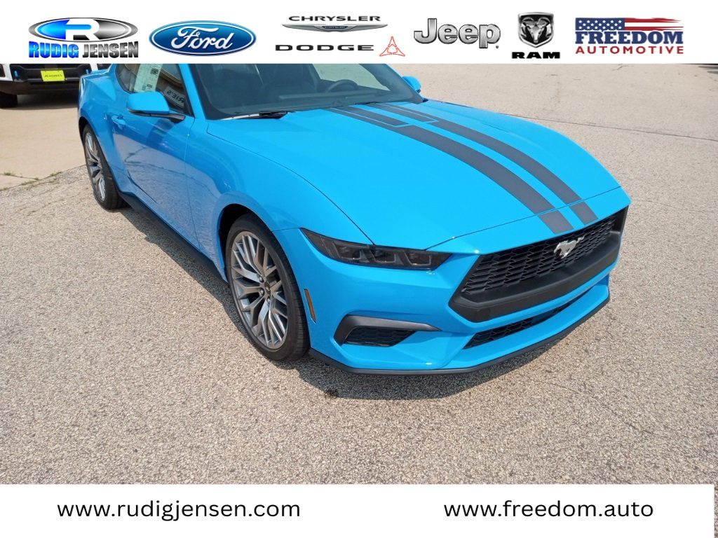 2025 Ford Mustang EcoBoost Premium's photo