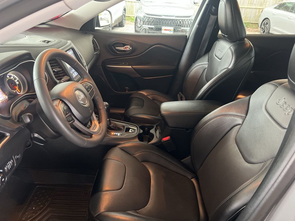 2022 Jeep Cherokee Latitude Lux photo 4