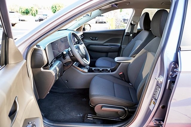 Used 2024 Blue Hyundai SE image 14