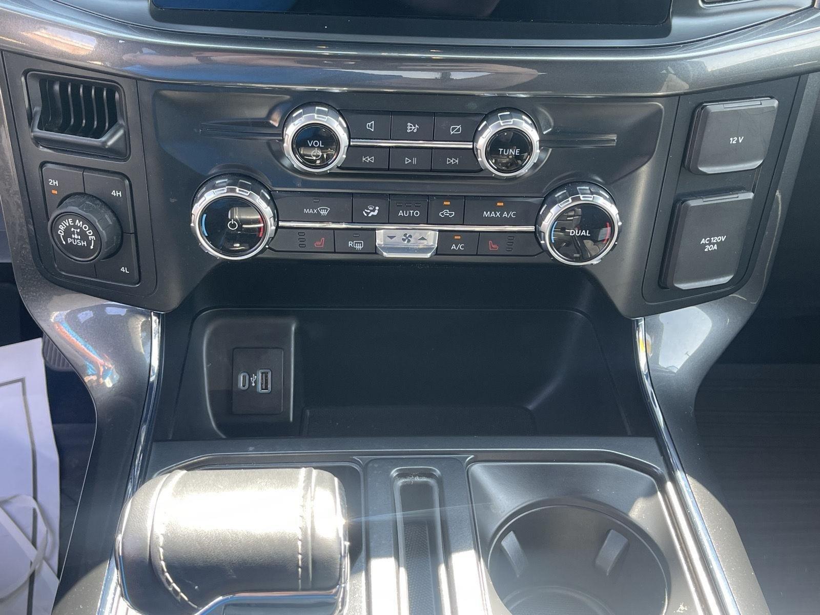 2022 Ford F-150 XLT photo 32