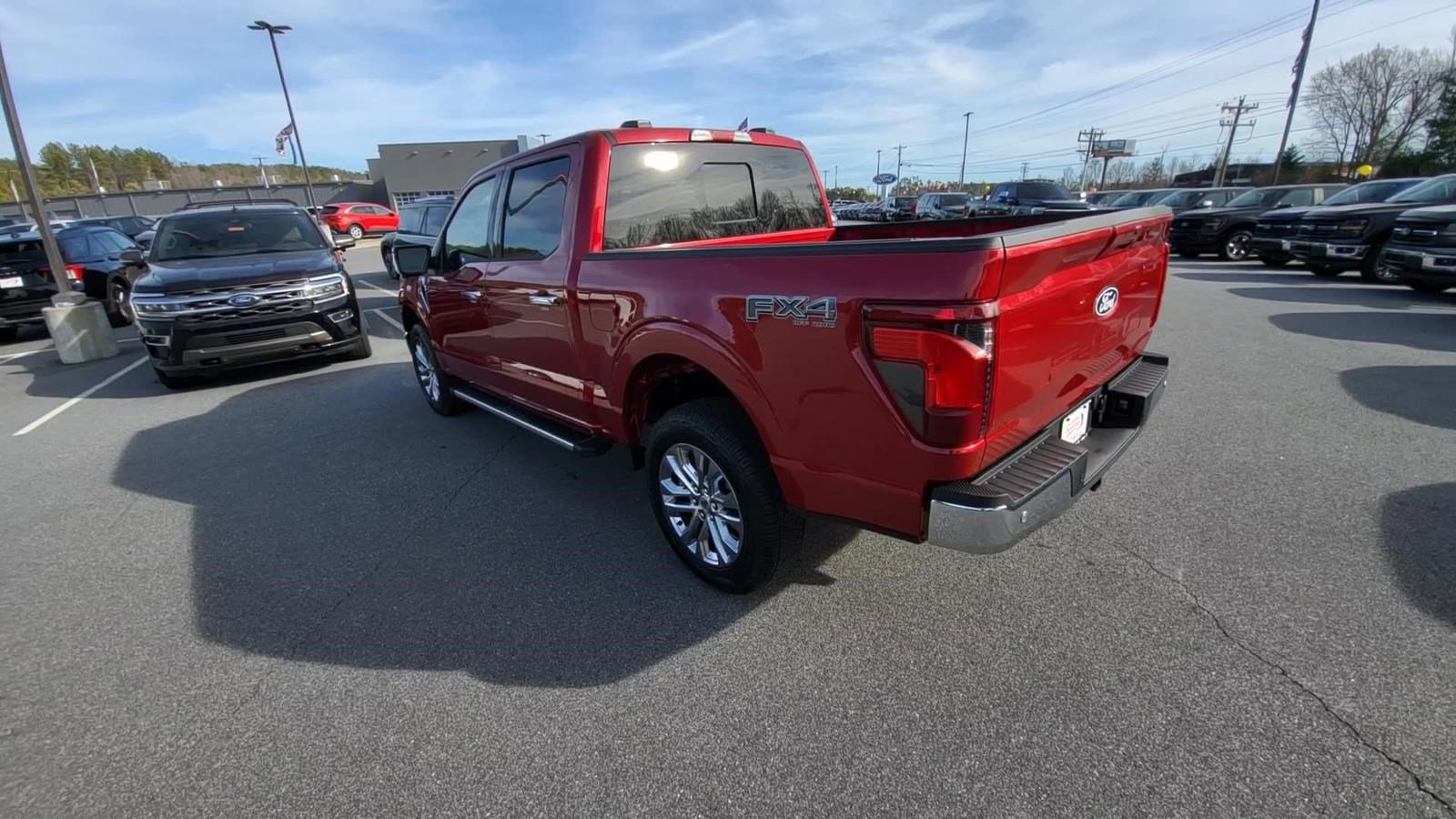 2025 Ford F-150 XLT photo 3