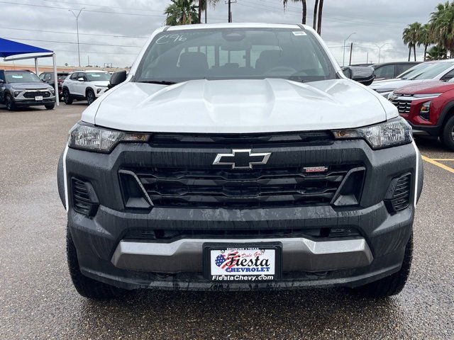 2025 Chevrolet Colorado Trail Boss photo 2