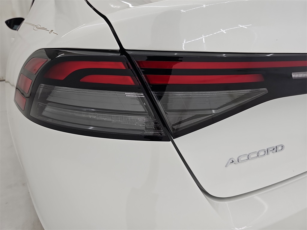 2025 Honda Accord LX photo 32