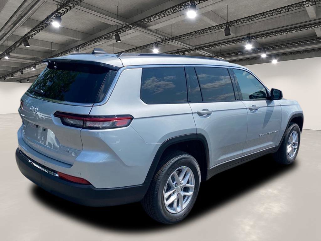2025 Jeep Grand Cherokee Laredo X photo 4
