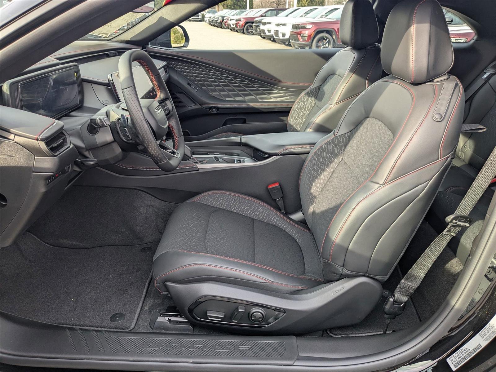 2025 Dodge Charger R/T photo 12