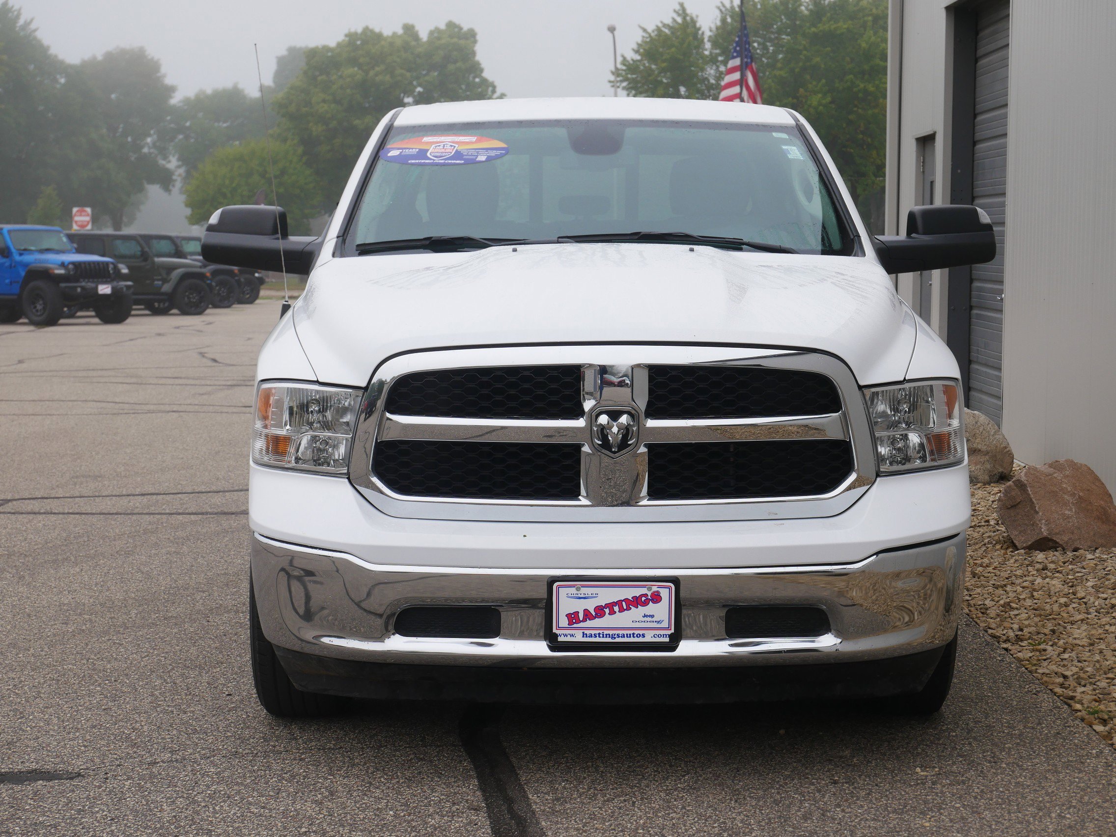 2023 Ram 1500 Classic SLT photo 8