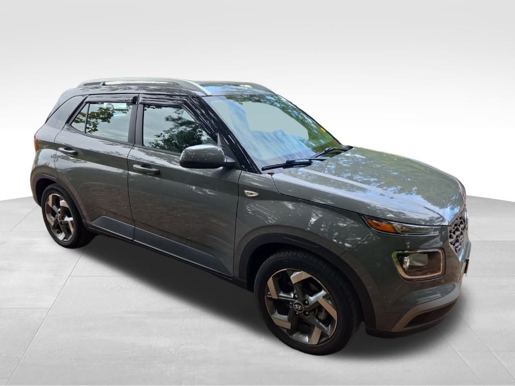 2023 Hyundai Venue SEL photo 4