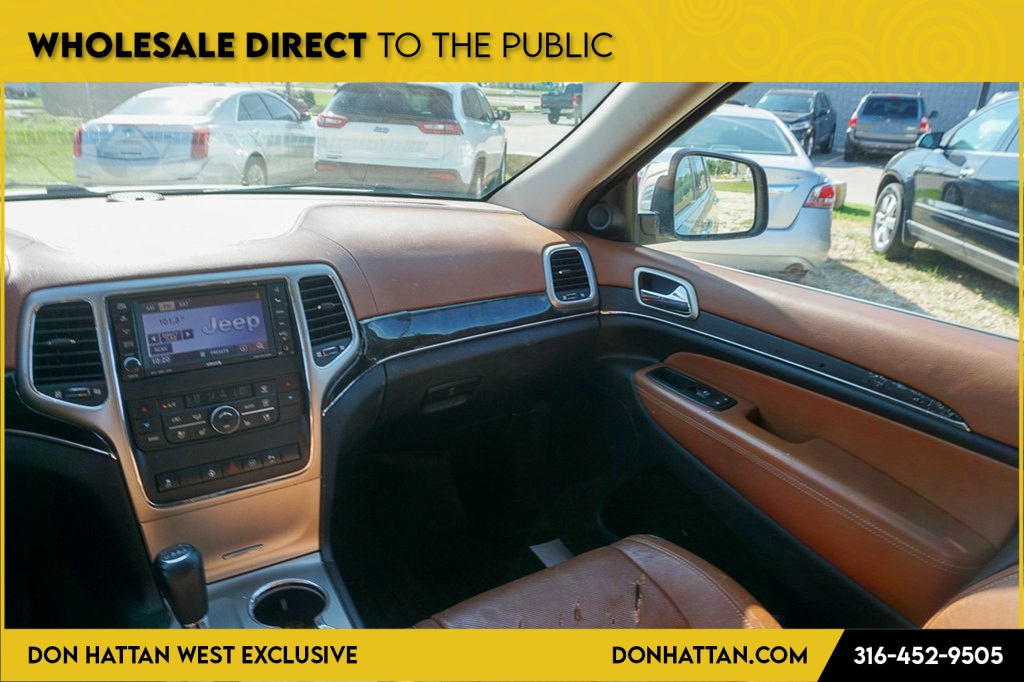 2012 Jeep Grand Cherokee Overland photo 19