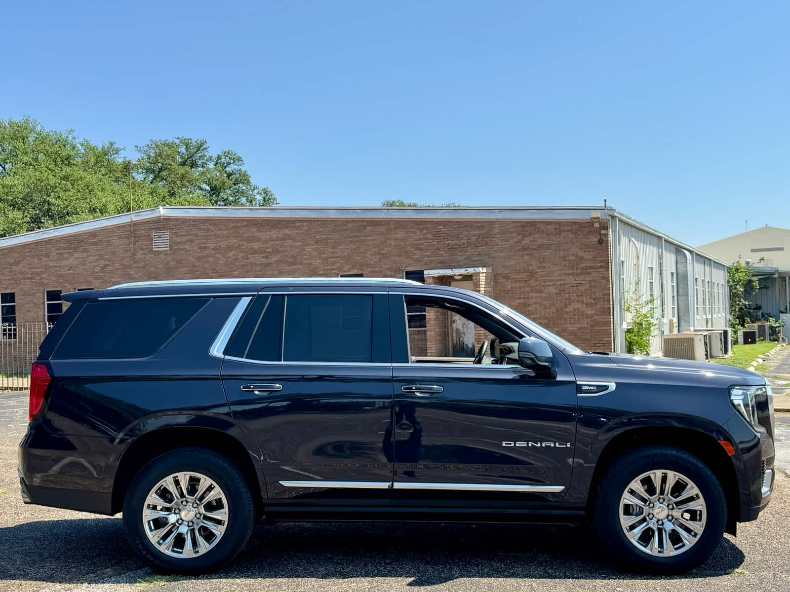 2024 Gmc Yukon Denali photo 6